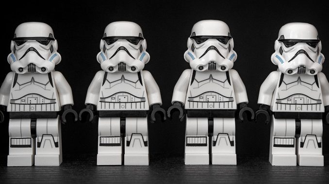 Clones Clones